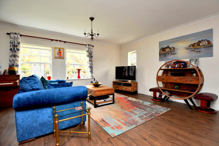 4 Bedroom Detached House For Sale In Chedworth Place, Tattingstone, IP9