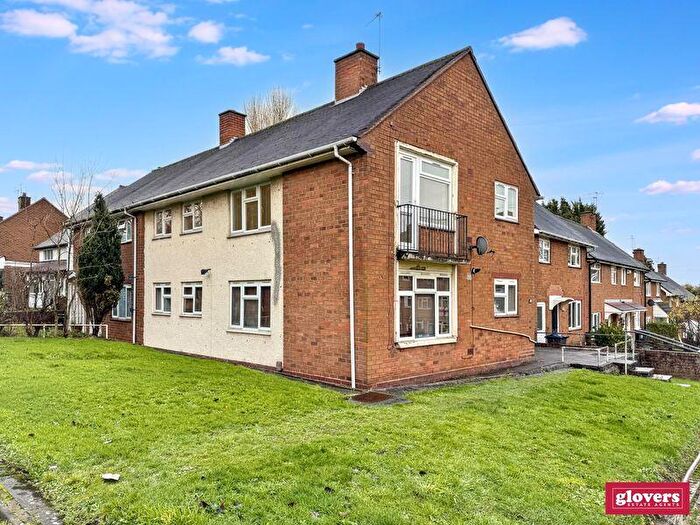 2 Bedroom Maisonette For Sale In Alcester Road South, Maypole, Birmingham, B14