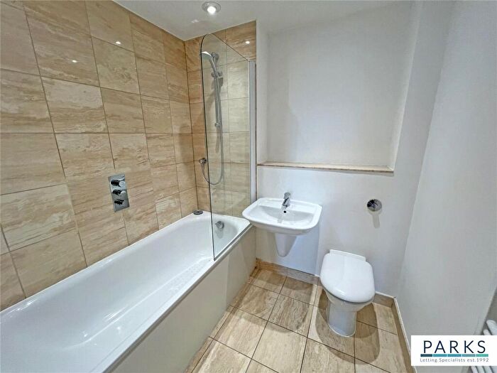 2 Bedroom Apartment To Rent In Palmeira Avenue, Hove, East Sussex, BN3