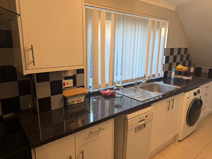 3 Bedroom Terraced House To Rent In Cheviots, Hatfield, AL10