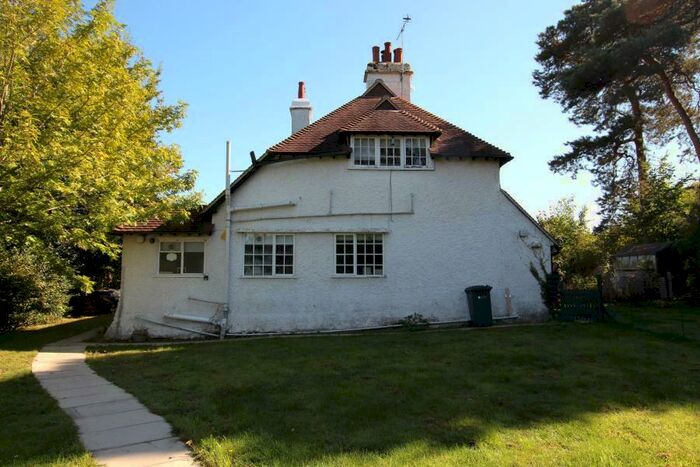 1 Bedroom Apartment To Rent In Wisley, GU23