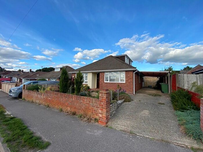 2 Bedroom Chalet For Sale In Montague Avenue, Southampton, SO19