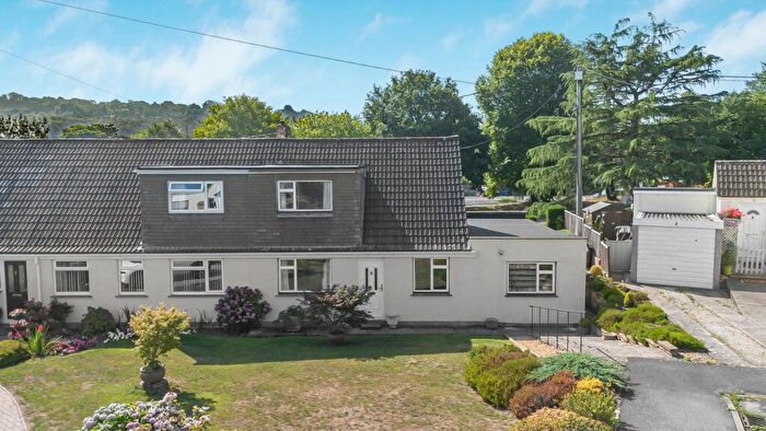 4 Bedroom Semi-Detached House For Sale In Berrymore Road, North Woodchester, Stroud, GL5
