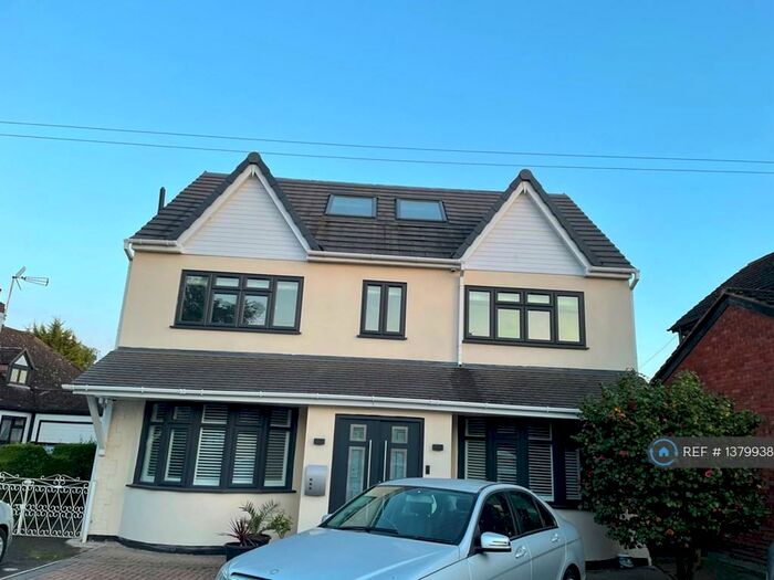 1 Bedroom Flat To Rent In Bath Road, Taplow, Maidenhead, SL6