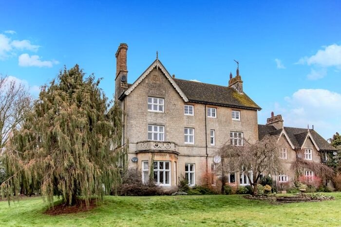 2 Bedroom Flat To Rent In Fringford, Bicester, OX27