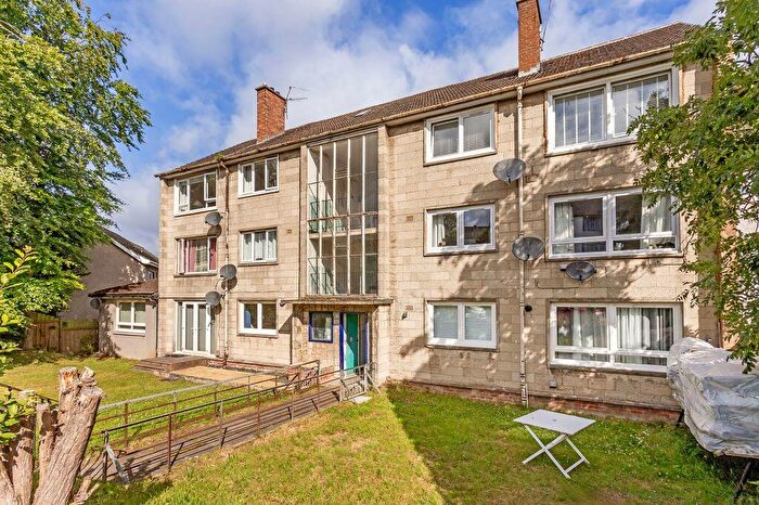 2 Bedroom Flat For Sale In / Oxgangs Farm Drive, Oxgangs, Edinburgh, EH13