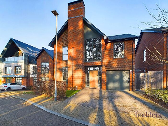 4 Bedroom Detached House For Sale In Longcross, Surrey, KT16