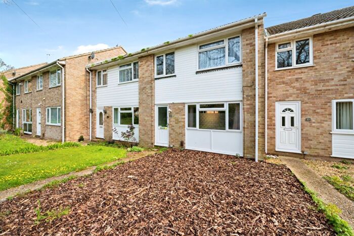 3 Bedroom Terraced House For Sale In Hawkhurst Close, Southampton, SO19