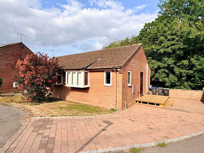 1 Bedroom Bungalow To Rent In Castle Mount, Tisbury, Salisbury, SP3