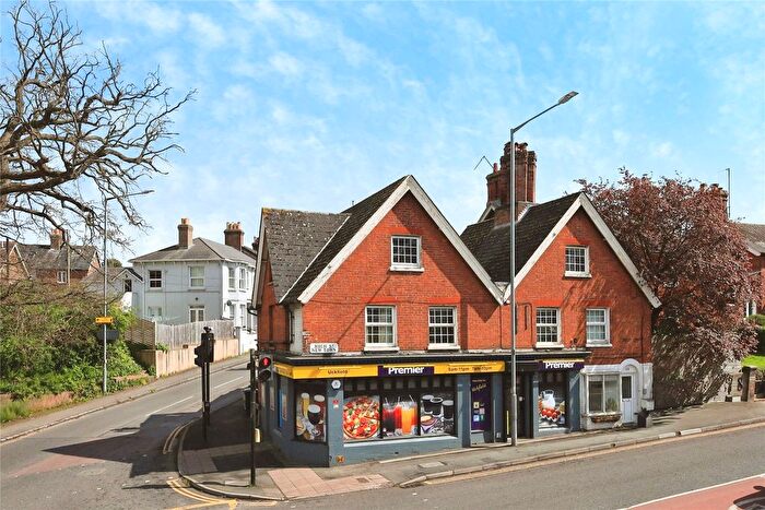 2 Bedroom Flat For Sale In New Town, Uckfield, East Sussex, TN22