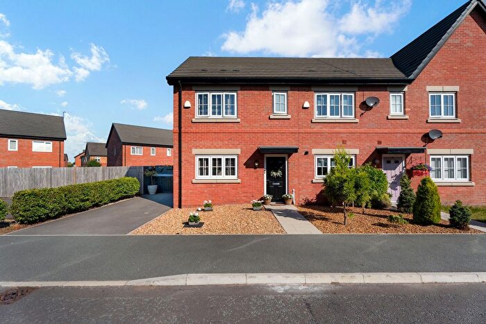 3 Bedroom Semi Detached House For Sale In Bedford Street, Widnes, WA8