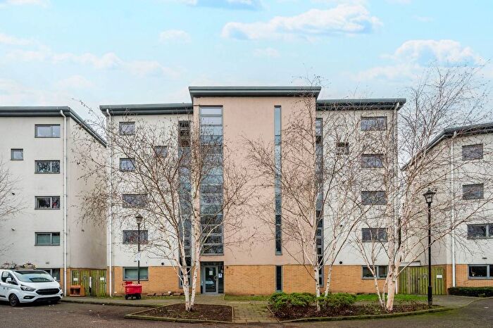 2 Bedroom Flat To Rent In Curness Street, Lewisham, London, SE13