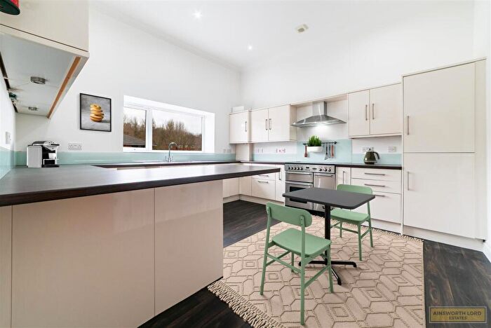 2 Bedroom Apartment To Rent In Large Bed Apartment, Charles Street, Darwen, BB3