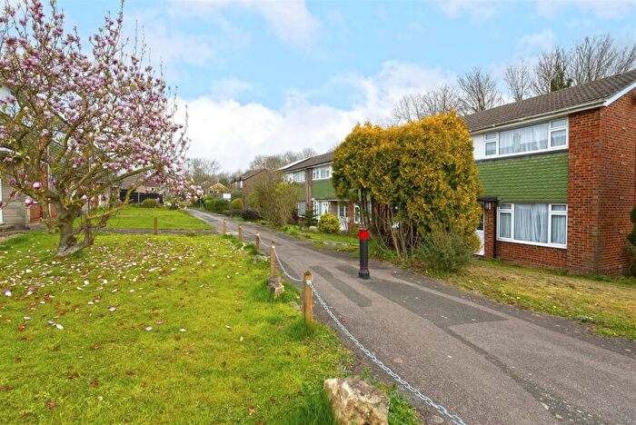 3 Bedroom End Of Terrace House For Sale In Newbury Avenue, Maidstone, ME16
