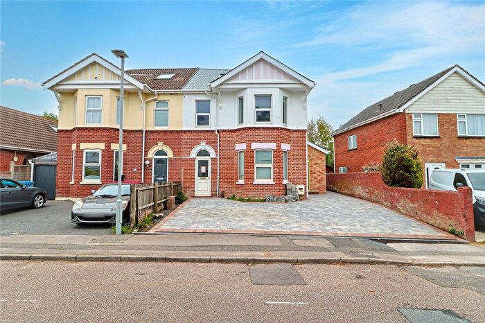 5 Bedroom Semi-detached House For Sale In West View Road, Poole, Dorset, BH15