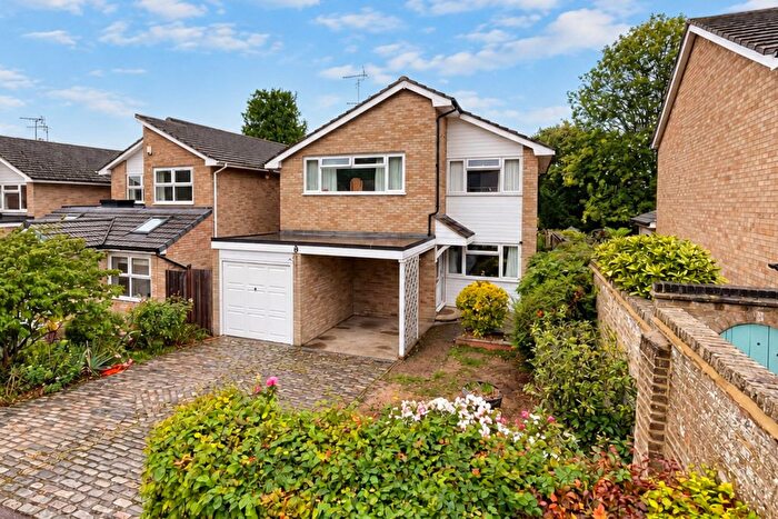 4 Bedroom Detached House For Sale In Mount Close, Hemel Hempstead, HP1
