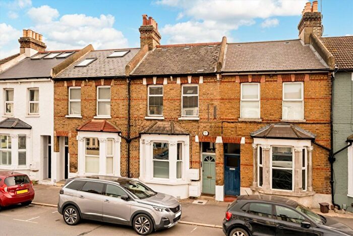 2 Bedroom Flat For Sale In Haydons Road, Wimbledon, SW19