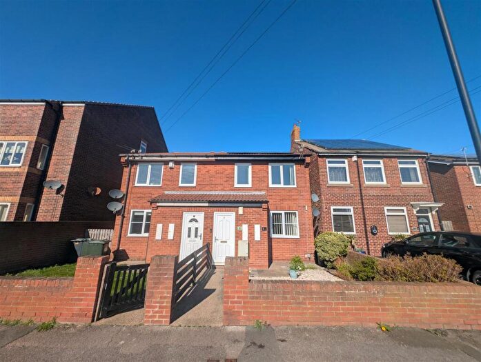 2 Bedroom Flat For Sale In Curell House, New York Road, North Shields, NE29