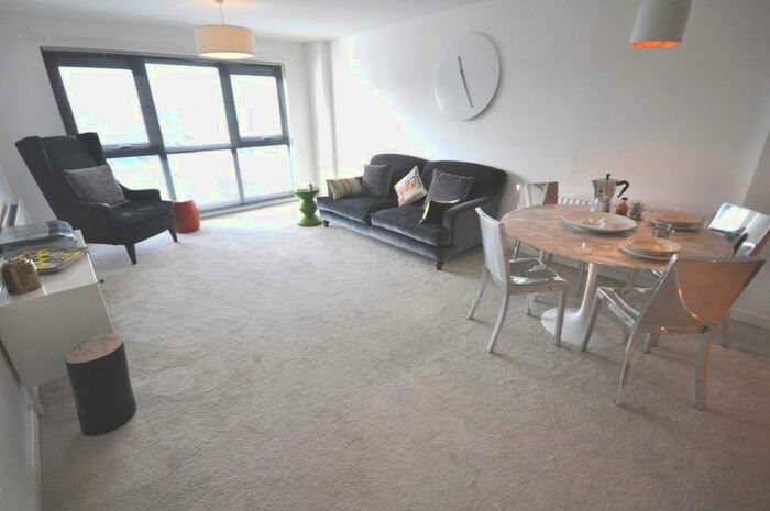 2 Bedroom Flat To Rent In Mannock Close, London, NW9