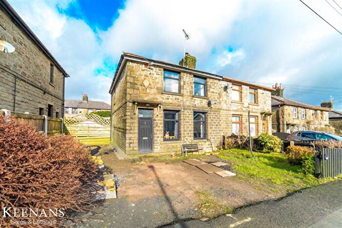 3 Bedroom Semi Detached House For Sale In Barnes Avenue, Rossendale, BB4