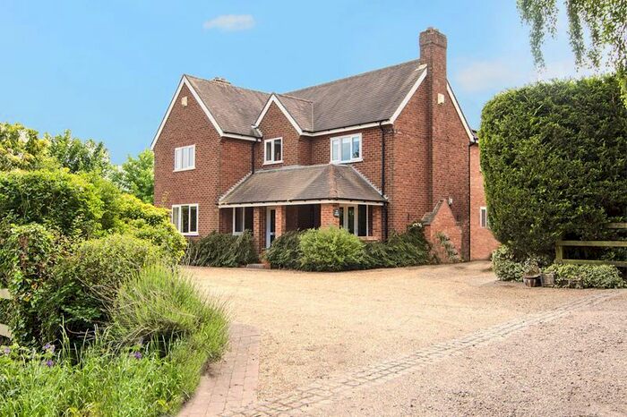4 Bedroom Detached House To Rent In The New House, Claypit Lane, Lichfield, WS14