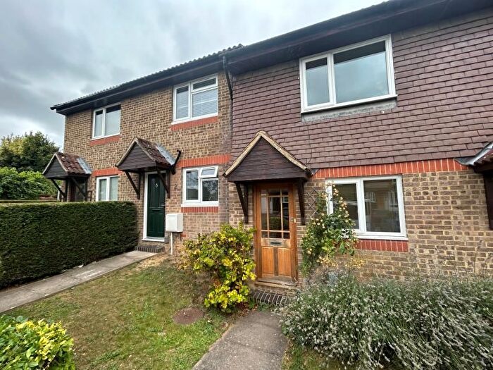 2 Bedroom Property To Rent In Burpham, Guildford, GU4