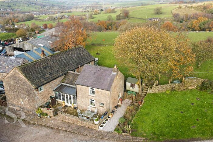 4 Bedroom Farm House For Sale In New Mills, High Peak, SK22