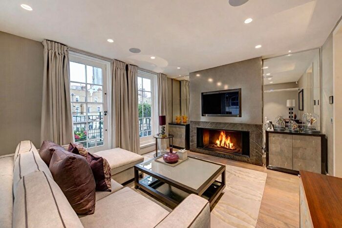 5 Bedroom Town House To Rent In Lindsay Square, London, SW1V