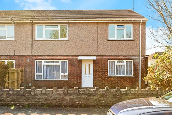 2 Bedroom Flat For Sale In Maes Teg, Pontarddulais, Swansea, SA4