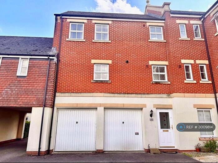 2 Bedroom Terraced House To Rent In Pioneer Road, Swindon, SN25