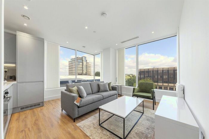 2 Bedroom Flat To Rent In West Gate, London, W5