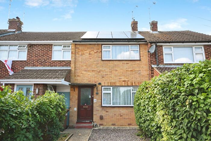 2 Bedroom Terraced House For Sale In Ash Grove, Moulsham Lodge, Chelmsford, CM2