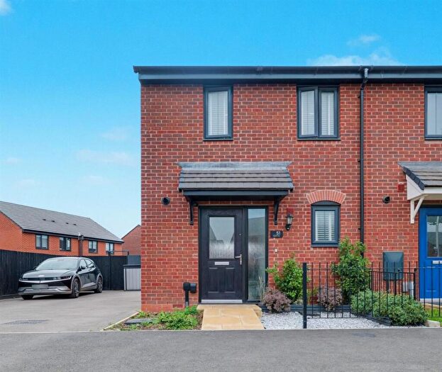 2 Bedroom End Of Terrace House For Sale In Hayloft Way, Nuneaton, CV11