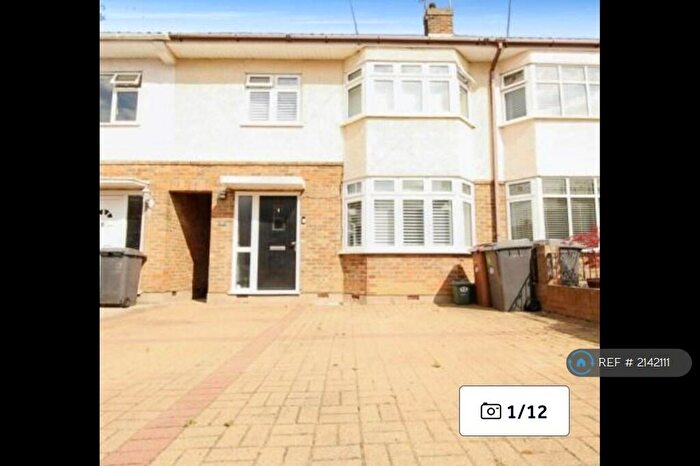 3 Bedroom Terraced House To Rent In St Anthony's Drive, Chelmsford, CM2
