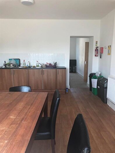 6 Bedroom Apartment To Rent In Lisson Grove, Plymouth, PL4