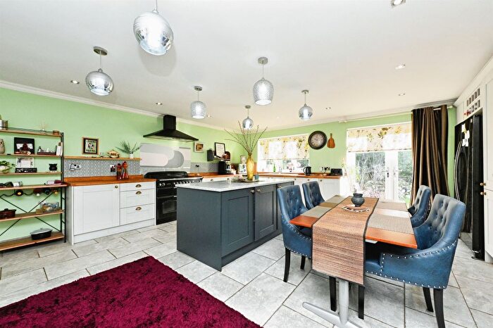 4 Bedroom Detached Bungalow For Sale In Lynn Road, Watlington, King's Lynn, PE33