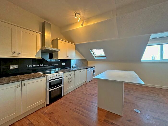1 Bedroom Flat To Rent In High Street, Harrogate, HG2
