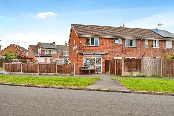 3 Bedroom End Of Terrace House For Sale In Pine Croft, Ashbourne, DE6