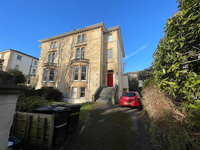 3 Bedroom Flat To Rent In Westfield Park, Redland, Bristol, BS6