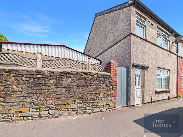 3 Bedroom Terraced House For Sale In Ninian Park Road, Riverside, Cardiff, CF11