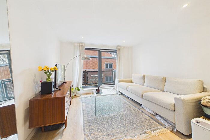 1 Bedroom Flat To Rent In Prospect House, Chapter Way, SW19