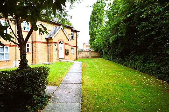 1 Bedroom Flat For Sale In Chamberlayne Avenue, Wembley, HA9