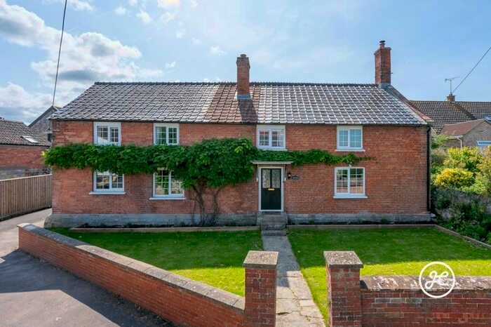 4 Bedroom Detached House For Sale In Keens Lane, Othery, Bridgwater, TA7