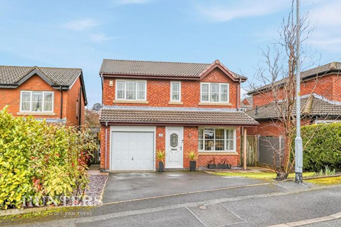 4 Bedroom Detached House For Sale In Hillspring Road, Springhead, Oldham, OL4