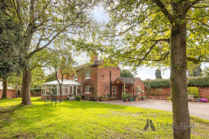 4 Bedroom Detached House For Sale In Nottingham Road, Radcliffe-On-Trent, Nottingham, NG12