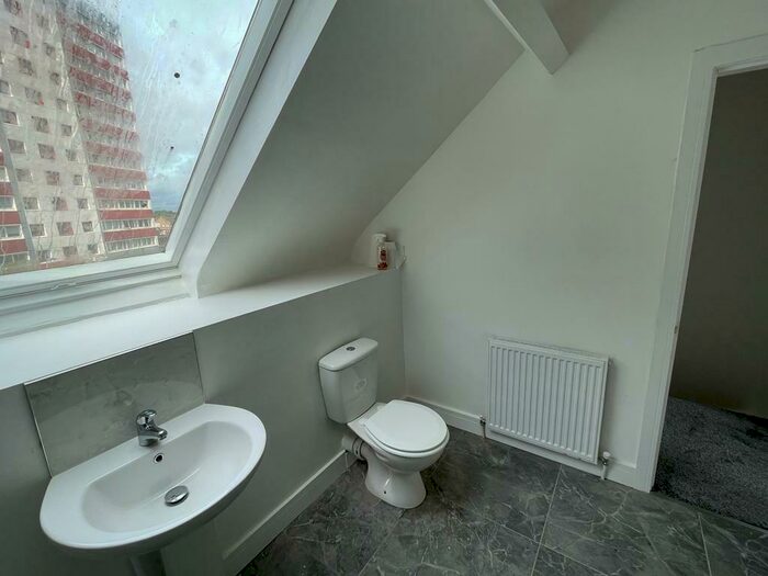 1 Bedroom Flat To Rent In Holderness Road, Hull, HU8