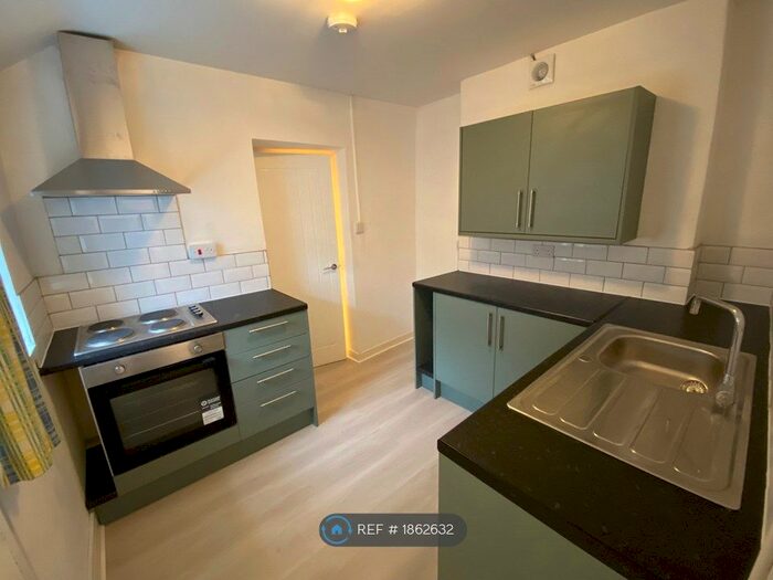 1 Bedroom Flat To Rent In Regent Street - First Floor, Barry, CF62
