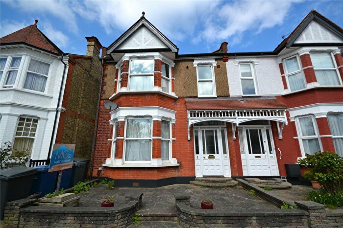 1 Bedroom Apartment To Rent In Fallow Court Avenue, London, N12