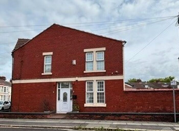 3 Bedroom Terraced House For Sale In Appleton Road, Liverpool, L4