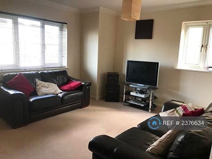 2 Bedroom Flat To Rent In Sullivan Close, Canterbury, CT1